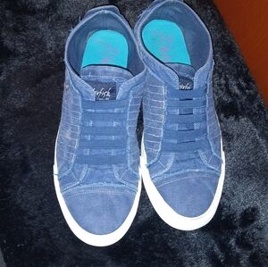 Size 10 women's Blowfish Denim blue slipon shoes